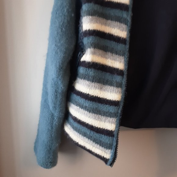 Made in Nepal Polar Fleece Lined Chunky Wool Sweater | Blue White | S-M - Picture 3 of 12